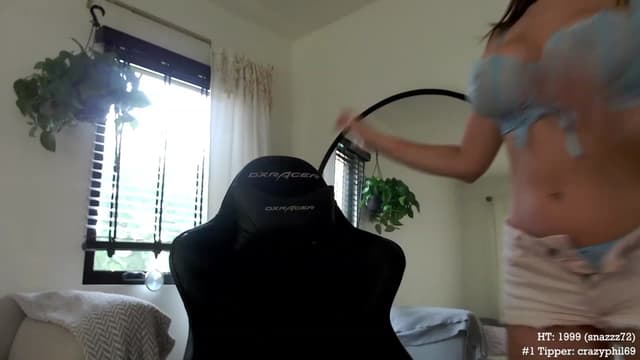 Gallery image thumbnail from Marie's myfreecams stream on, 06/03/2023, 24:17 image 9 of 20
