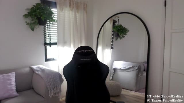 Gallery image thumbnail from Marie's myfreecams stream on, 06/09/2023, 21:49 image 14 of 20