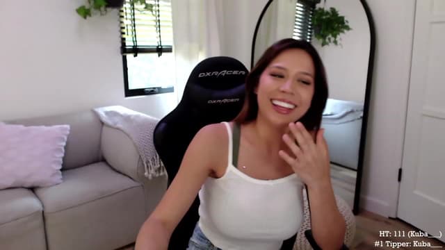 Gallery image thumbnail from Marie's myfreecams stream on, 06/27/2023, 24:00 image 4 of 20
