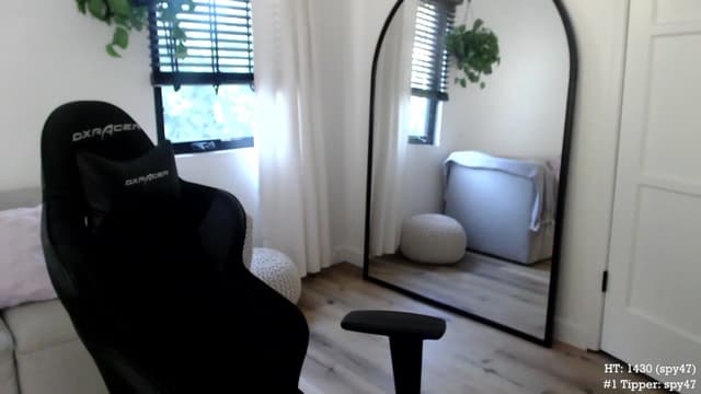 Gallery image thumbnail from Marie's myfreecams stream on, 07/15/2023, 01:27 image 19 of 20