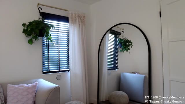 Gallery image thumbnail from Marie's myfreecams stream on, 07/20/2023, 23:41 image 14 of 20
