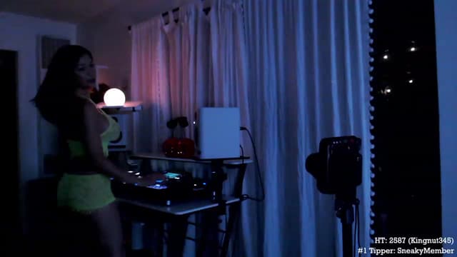 Gallery image thumbnail from Marie's myfreecams stream on, 08/01/2023, 04:22 image 3 of 20
