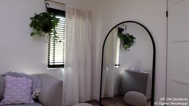 Gallery image thumbnail from Marie's myfreecams stream on, 09/13/2023, 24:02 image 20 of 20