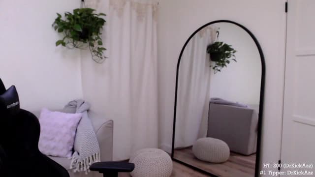 Gallery image thumbnail from Marie's myfreecams stream on, 09/15/2023, 02:56 image 9 of 20