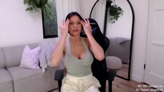 Gallery image thumbnail from Marie's myfreecams stream on, 09/29/2023, 02:49 image 5 of 20