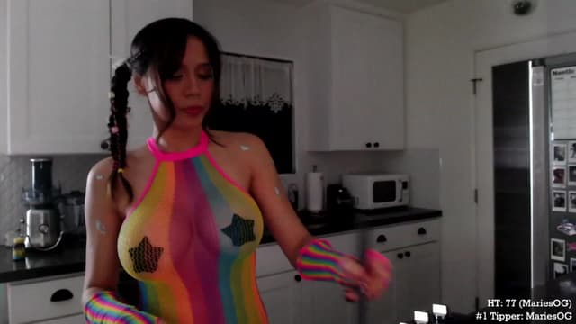 Gallery image thumbnail from Marie's myfreecams stream on, 10/04/2023, 02:48 image 7 of 20