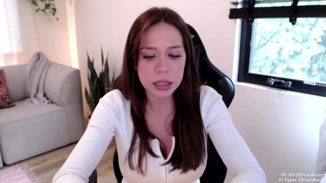 Gallery image thumbnail from Marie's myfreecams stream on, 01/26/2024, 24:56 image 10 of 20