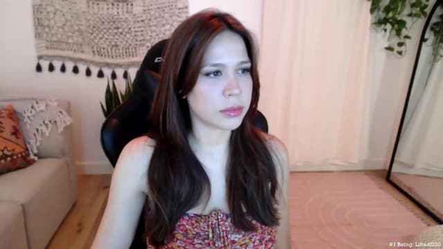 Gallery image thumbnail from Marie's myfreecams stream on, 05/09/2024, 04:07 image 14 of 20