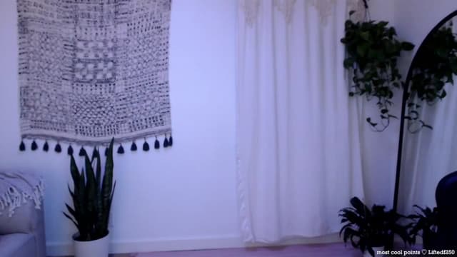 Gallery image thumbnail from Marie's myfreecams stream on, 06/18/2024, 04:56 image 18 of 20