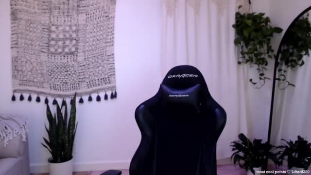 Gallery image thumbnail from Marie's myfreecams stream on, 06/18/2024, 04:56 image 11 of 20