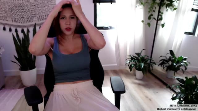 Gallery image thumbnail from Marie's myfreecams stream on, 07/12/2024, 19:43 image 6 of 20