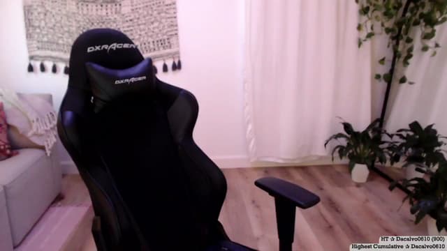 Gallery image thumbnail from Marie's myfreecams stream on, 08/21/2024, 01:58 image 12 of 20