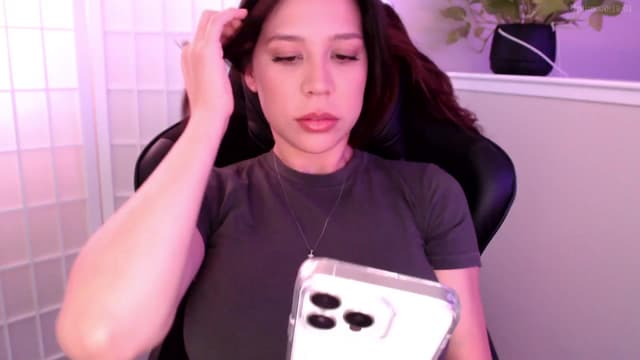 Gallery image thumbnail from Marie's myfreecams stream on, 02/25/2025, 22:44 image 6 of 20