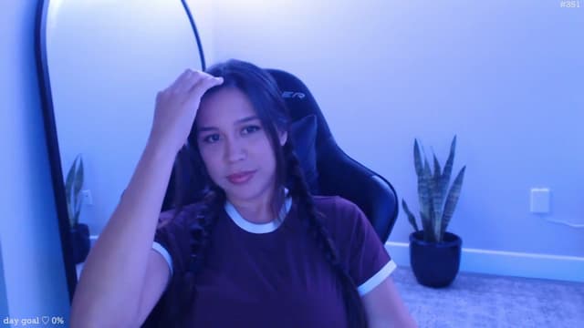 Gallery image thumbnail from Marie's myfreecams stream on, 09/30/2025, 22:48 image 3 of 20