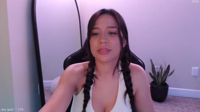Gallery image thumbnail from Marie's myfreecams stream on, 12/23/2025, 24:30 image 12 of 20