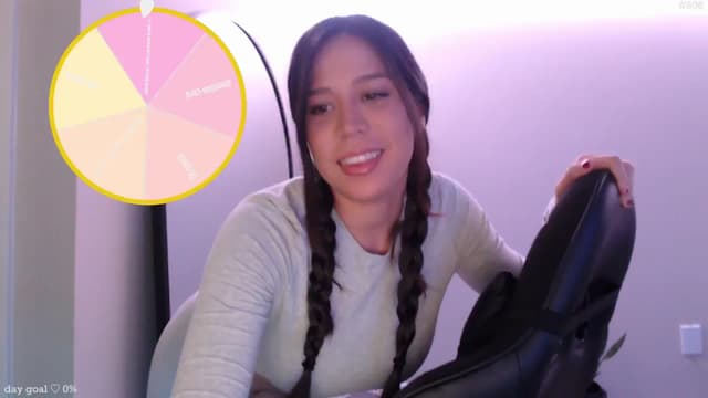 Gallery image thumbnail from Marie's myfreecams stream on, 01/08/2026, 24:02 image 4 of 20