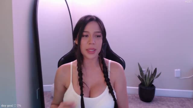 Gallery image thumbnail from Marie's myfreecams stream on, 01/13/2026, 01:33 image 8 of 20