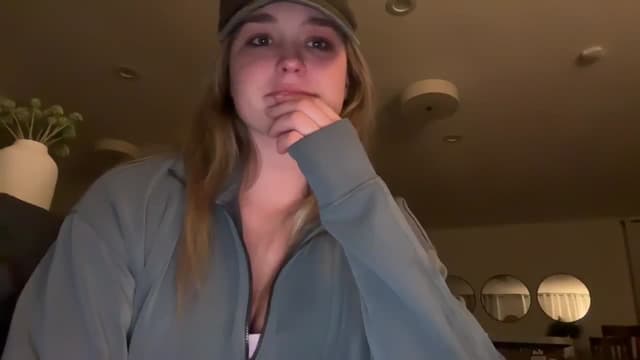 Gallery image thumbnail from Mazie's myfreecams stream on, 03/17/2026, 04:35 image 8 of 20