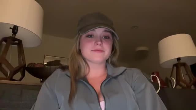 Gallery image thumbnail from Mazie's myfreecams stream on, 03/17/2026, 04:35 image 18 of 20