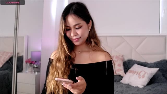 Gallery image thumbnail from Megui's myfreecams stream on, 09/09/2025, 13:55 image 1 of 20