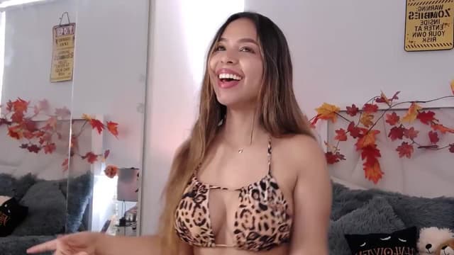 Gallery image thumbnail from Megui's myfreecams stream on, 10/06/2025, 13:24 image 13 of 20