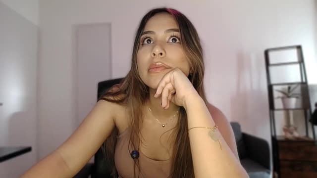 Gallery image thumbnail from Megui's myfreecams stream on, 01/07/2026, 13:33 image 13 of 20