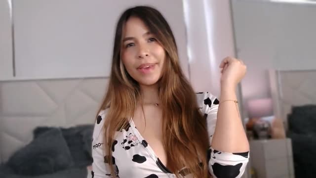 Gallery image thumbnail from Megui's myfreecams stream on, 03/16/2026, 15:09 image 3 of 20