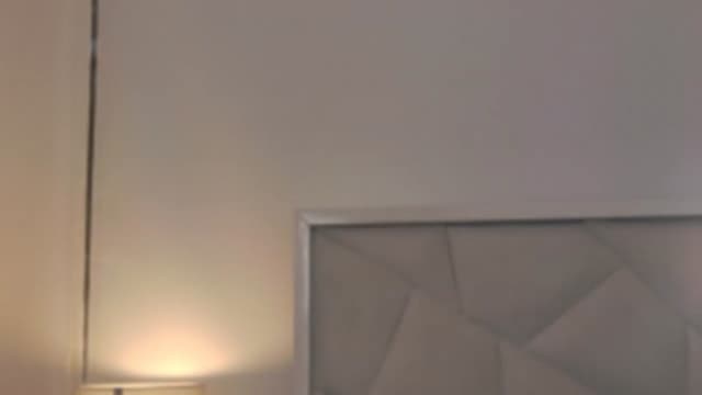 Gallery image thumbnail from Megui's myfreecams stream on, 04/27/2026, 16:53 image 8 of 20