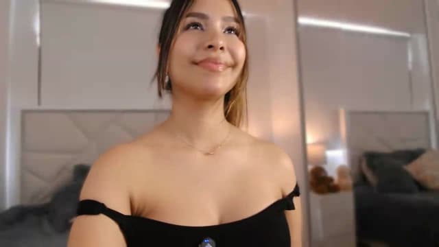 Gallery image thumbnail from Megui's myfreecams stream on, 06/14/2026, 15:58 image 10 of 20