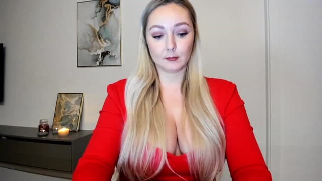 Gallery image thumbnail from Mi_Ha's myfreecams stream on, 11/18/2022, 16:12 image 3 of 20