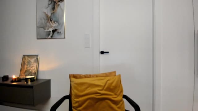 Gallery image thumbnail from Mi_Ha's myfreecams stream on, 11/27/2022, 15:57 image 6 of 20