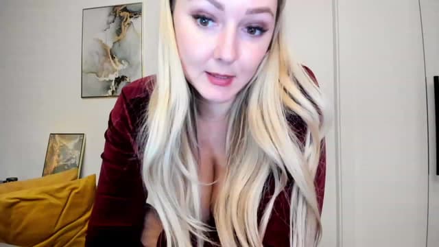 Gallery image thumbnail from Mi_Ha's myfreecams stream on, 11/27/2022, 23:30 image 10 of 20