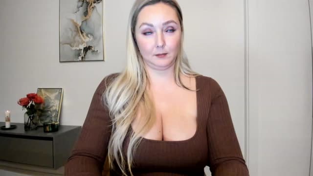 Gallery image thumbnail from Mi_Ha's myfreecams stream on, 11/29/2022, 17:14 image 3 of 20