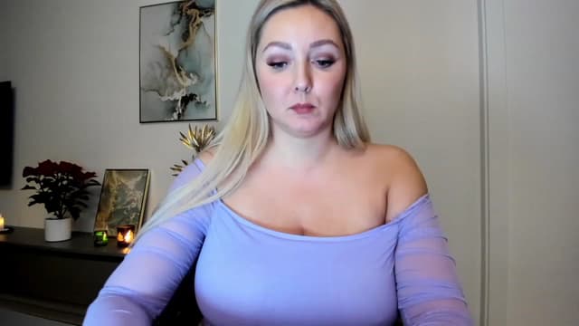 Gallery image thumbnail from Mi_Ha's myfreecams stream on, 12/06/2022, 23:24 image 1 of 20