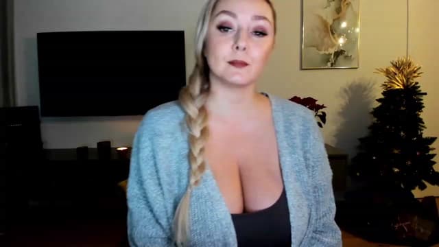 Gallery image thumbnail from Mi_Ha's myfreecams stream on, 12/12/2022, 16:52 image 2 of 20