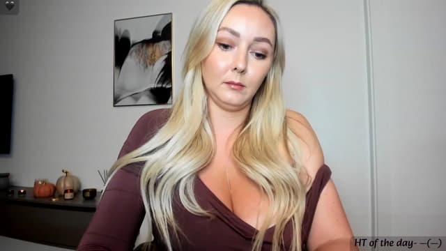 Gallery image thumbnail from Mi_Ha's myfreecams stream on, 11/02/2023, 16:12 image 12 of 20