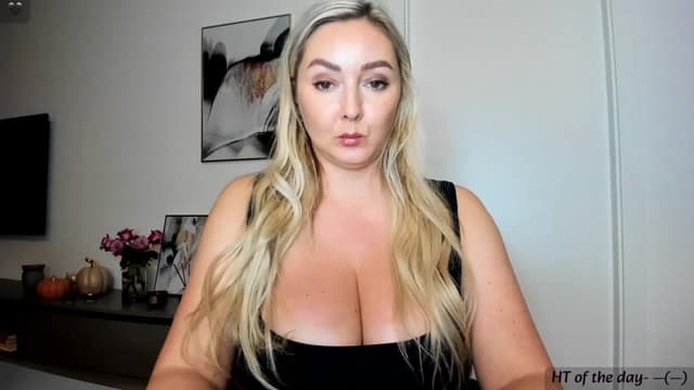 Gallery image thumbnail from Mi_Ha's myfreecams stream on, 11/08/2023, 15:27 image 1 of 20
