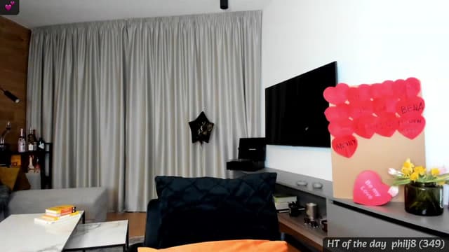 Gallery image thumbnail from Mi_Ha's myfreecams stream on, 02/11/2024, 15:40 image 14 of 20