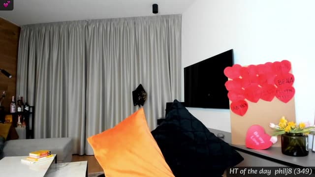 Gallery image thumbnail from Mi_Ha's myfreecams stream on, 02/11/2024, 16:53 image 11 of 20