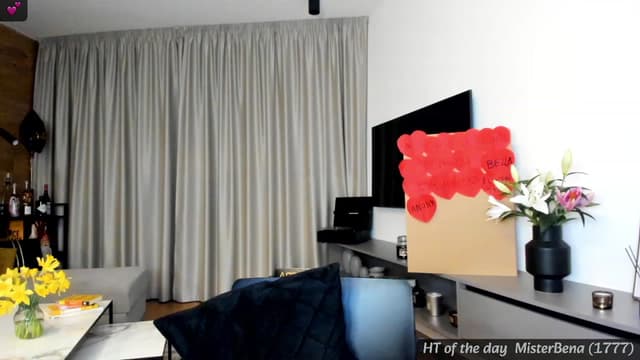 Gallery image thumbnail from Mi_Ha's myfreecams stream on, 02/14/2024, 23:54 image 17 of 20
