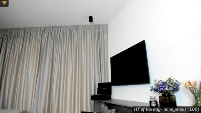 Gallery image thumbnail from Mi_Ha's myfreecams stream on, 04/04/2024, 15:20 image 3 of 20