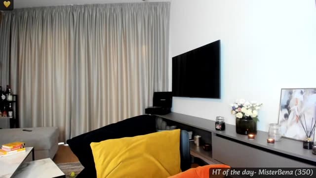 Gallery image thumbnail from Mi_Ha's myfreecams stream on, 04/24/2024, 16:29 image 16 of 20