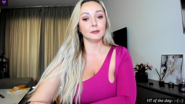Gallery image thumbnail from Mi_Ha's myfreecams stream on, 05/30/2024, 15:58 image 8 of 20