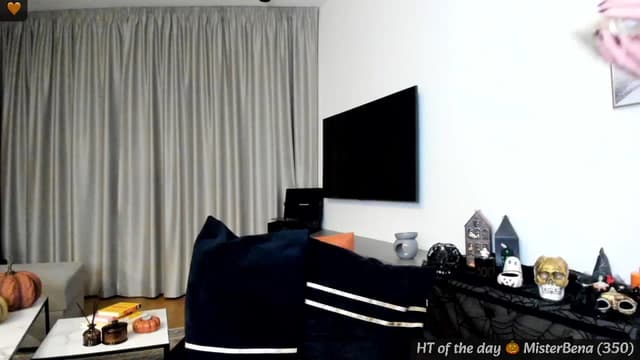 Gallery image thumbnail from Mi_Ha's myfreecams stream on, 10/28/2024, 21:34 image 1 of 20