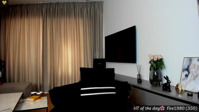 Gallery image thumbnail from Mi_Ha's myfreecams stream on, 04/03/2025, 14:48 image 11 of 20