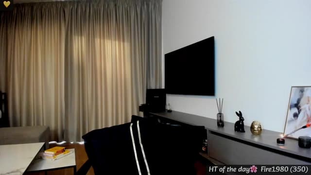 Gallery image thumbnail from Mi_Ha's myfreecams stream on, 04/04/2025, 16:24 image 7 of 20