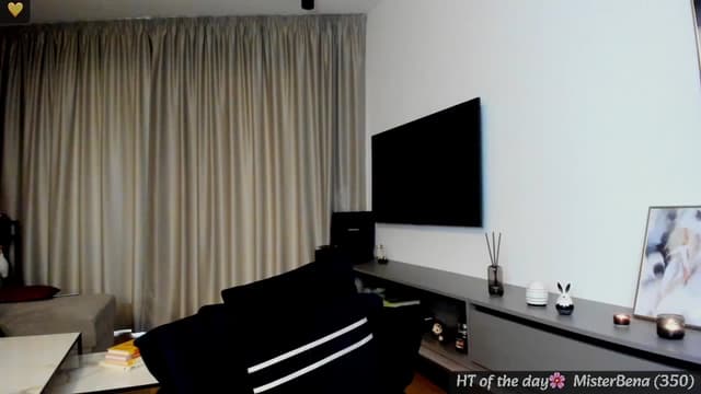 Gallery image thumbnail from Mi_Ha's myfreecams stream on, 04/06/2025, 17:13 image 11 of 20