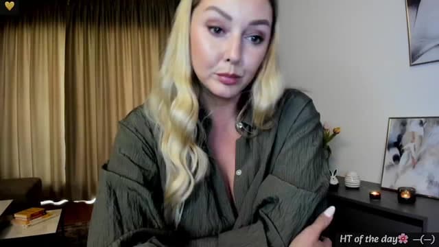 Gallery image thumbnail from Mi_Ha's myfreecams stream on, 04/10/2025, 17:27 image 7 of 20