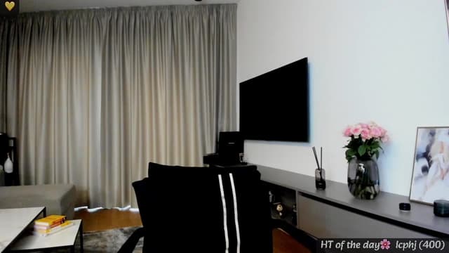 Gallery image thumbnail from Mi_Ha's myfreecams stream on, 04/28/2025, 16:46 image 18 of 20