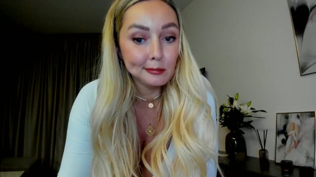 Gallery image thumbnail from Mi_Ha's myfreecams stream on, 07/13/2025, 21:24 image 16 of 20